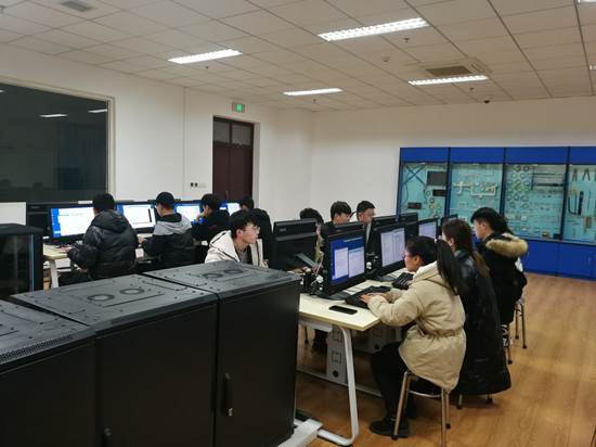 云計算技術與應用賽項校內選拔賽順利舉辦，技術開發與服務能力獲全面檢驗